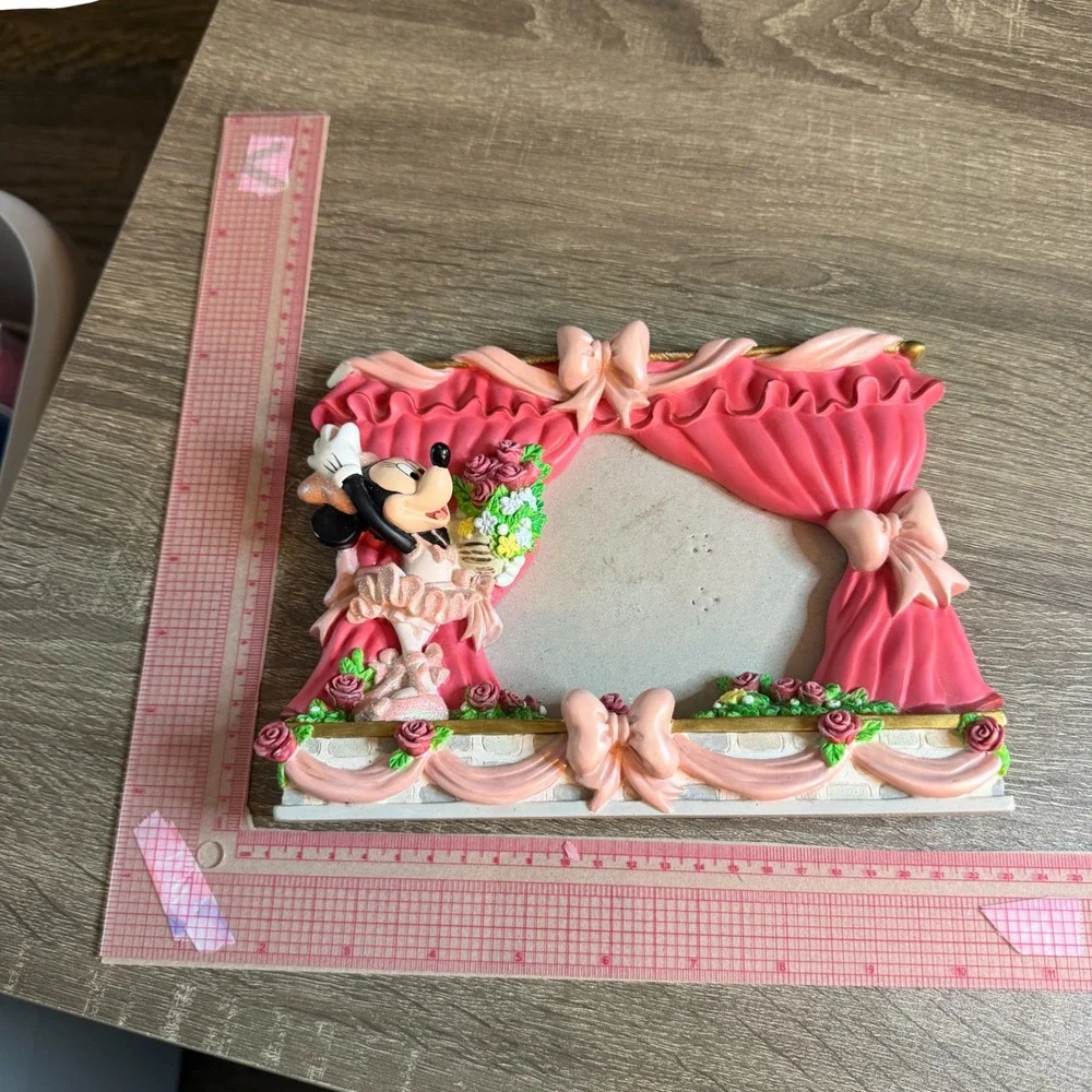 Disney Minnie Mouse Ballerina Pink Rose Curtain Stage Picture Frame Resin 6x7.5